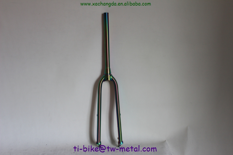 Titanium Gravel Bike Frame with Fork in Rainbow Color with Oval Down Tube Custom