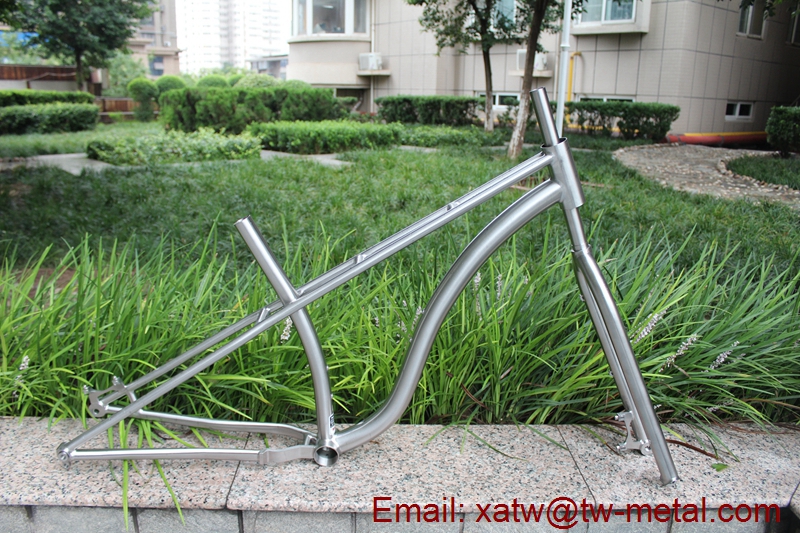 custom ti bike frame19