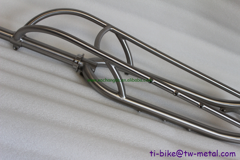 titanium truss fork with 180mm disc brake and 110MM axle design