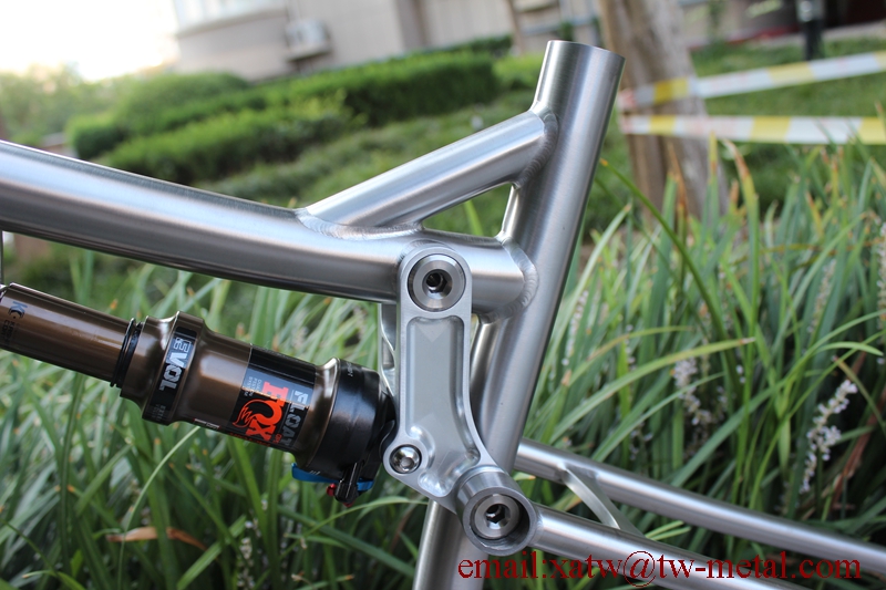 Ti suspension bike frame03