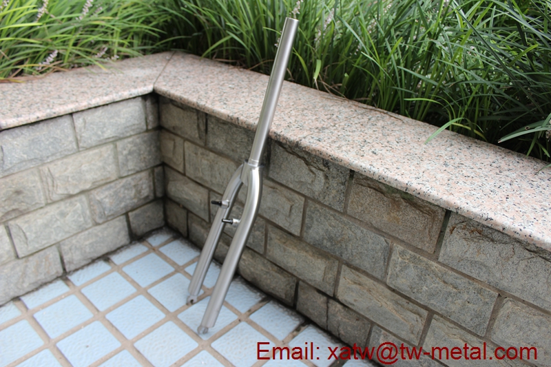 Titanium bike fork14