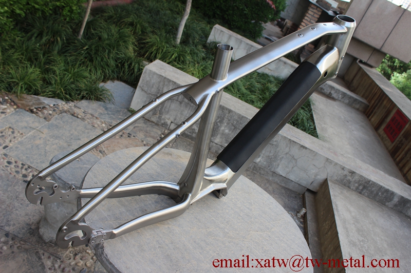 3D Printing Titanium Bike Frames Mid-mounted battery