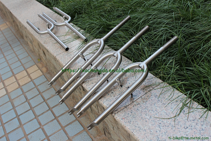Titanium MTB Bike Fork with 30 Offset