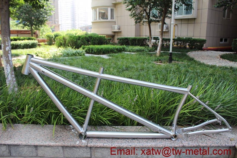 Titanium tandem26