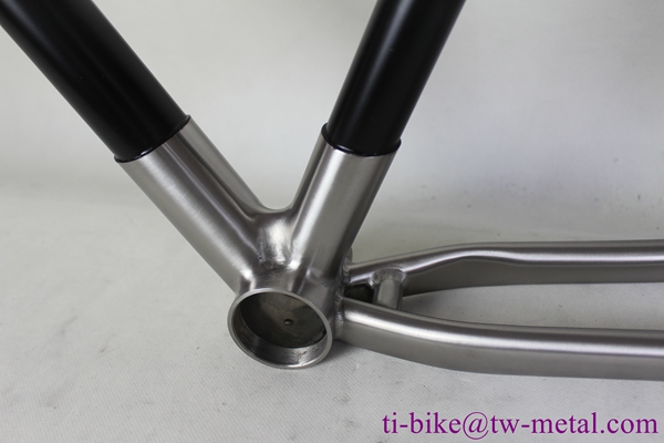 XACD titanium gravel bike frame & carbon 3D printing 