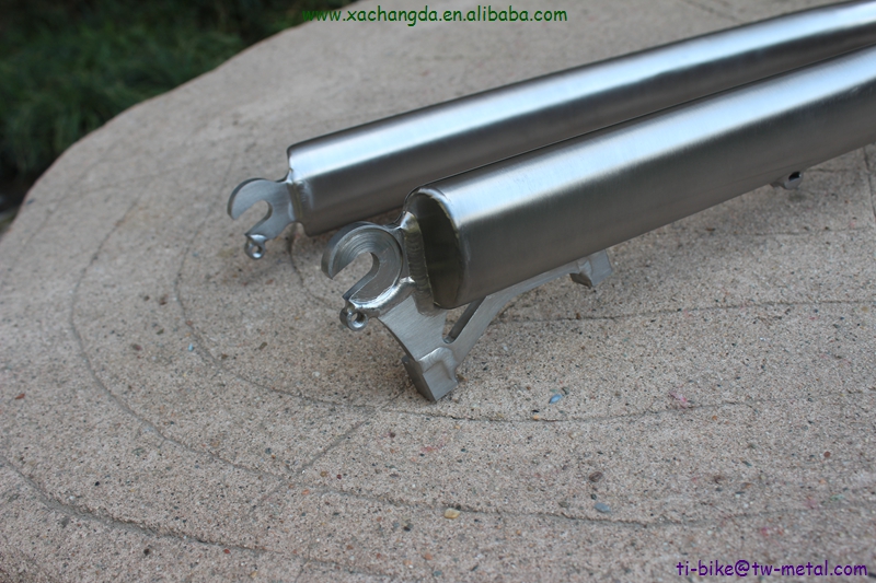 titanium CYC bike fork with post mouth brake