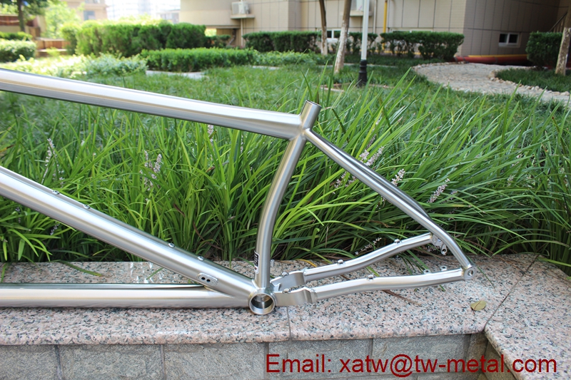Titanium tandem32