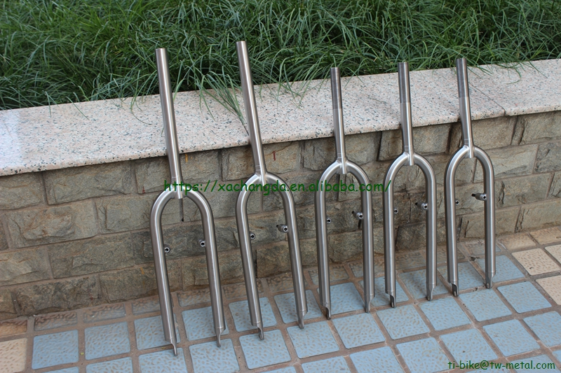 Titanium MTB Bike Fork with 30 Offset