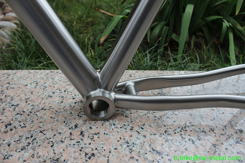 Custom XACD made titanium perfect bike frame for MTB cycle