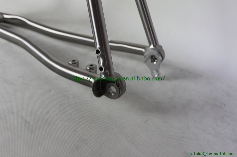 Titanium Gravel Bike Frame with Carbon Fork Custom