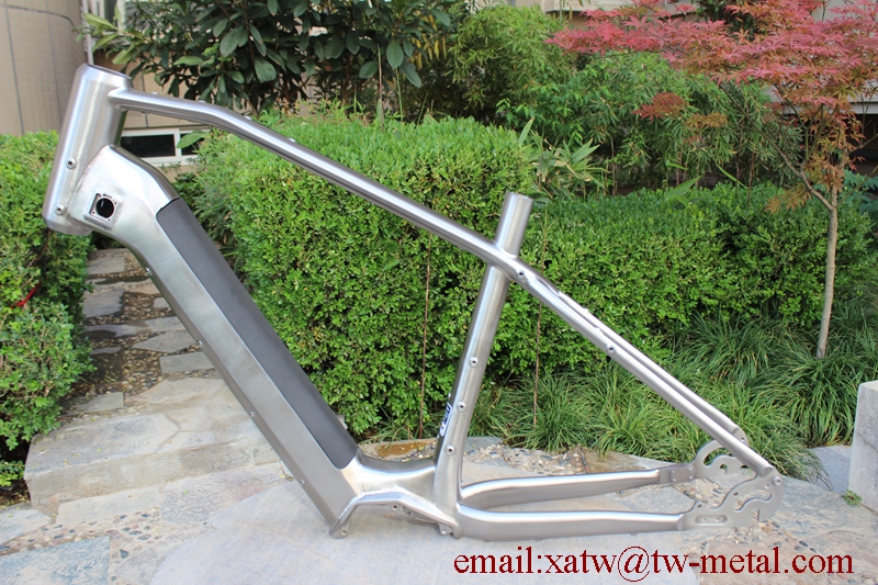 3D Printing Titanium Bike Frames Mid-mounted battery